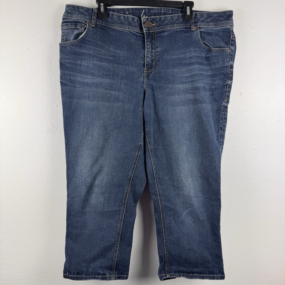 LANE BRYANT Womens Capri blue denim jeans - Genius Fit - SIZE 20‎